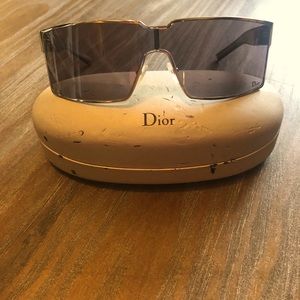 💯 Unisex Dior Sunglasses